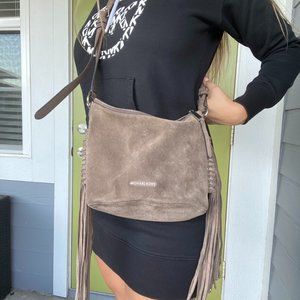 Michael Kors Billy Suede Crossbody Fringe Purse Tan Zippered top